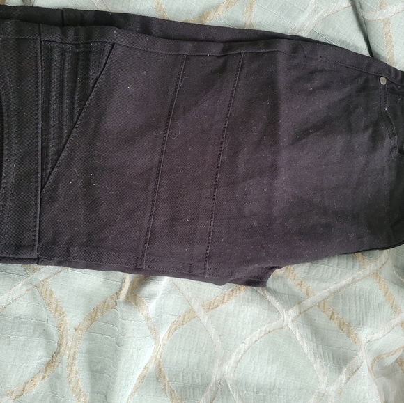 Boy's Black Jeans, new - Picture 4 of 5